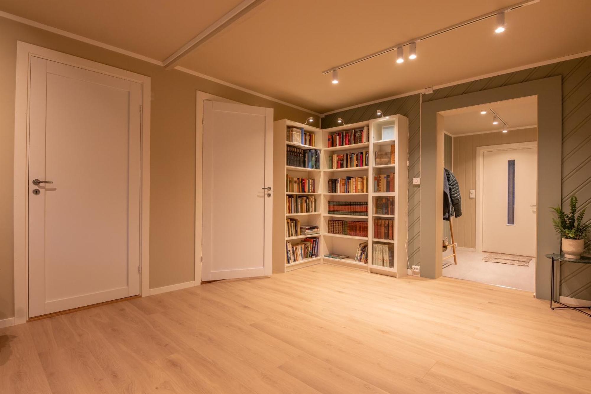 Cozy And Spacious Apartment In City Centre Tromso Bagian luar foto